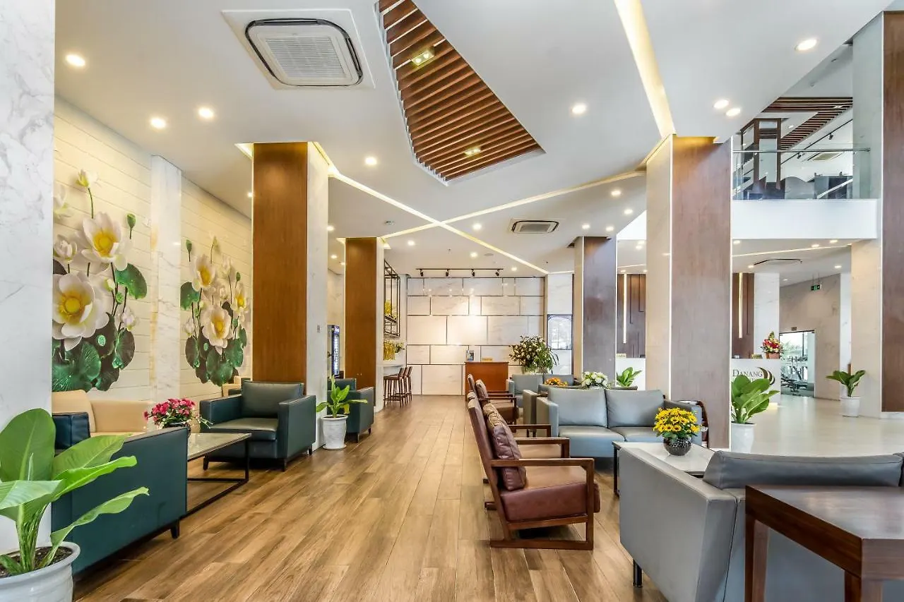 Da Nang Riverside Hotel