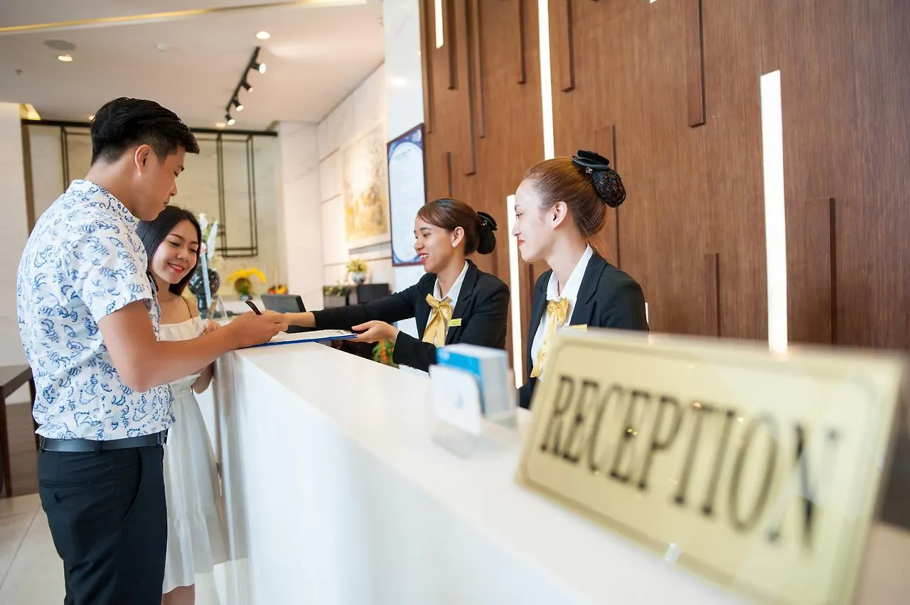 Da Nang Riverside Hotel