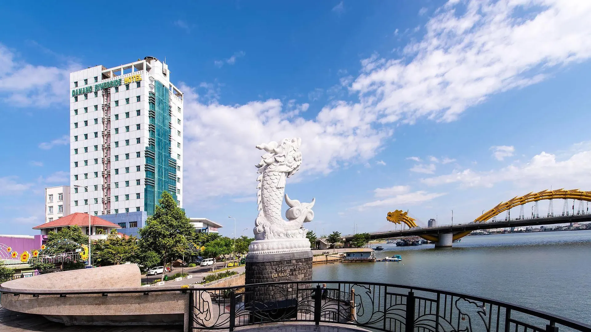 ****  Da Nang Riverside Hotel Vietnam