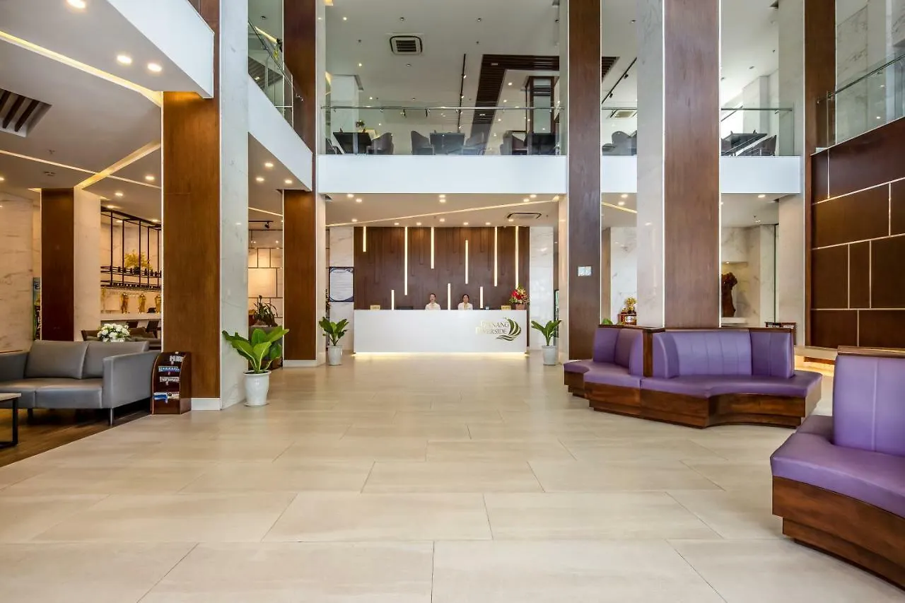 Da Nang Riverside Hotel